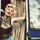 neon hitch>